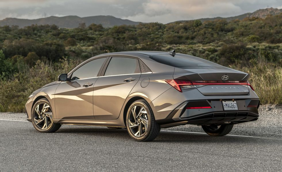 Top 5 Car Door Lock Actuators for Hyundai Elantra: Buying Guide