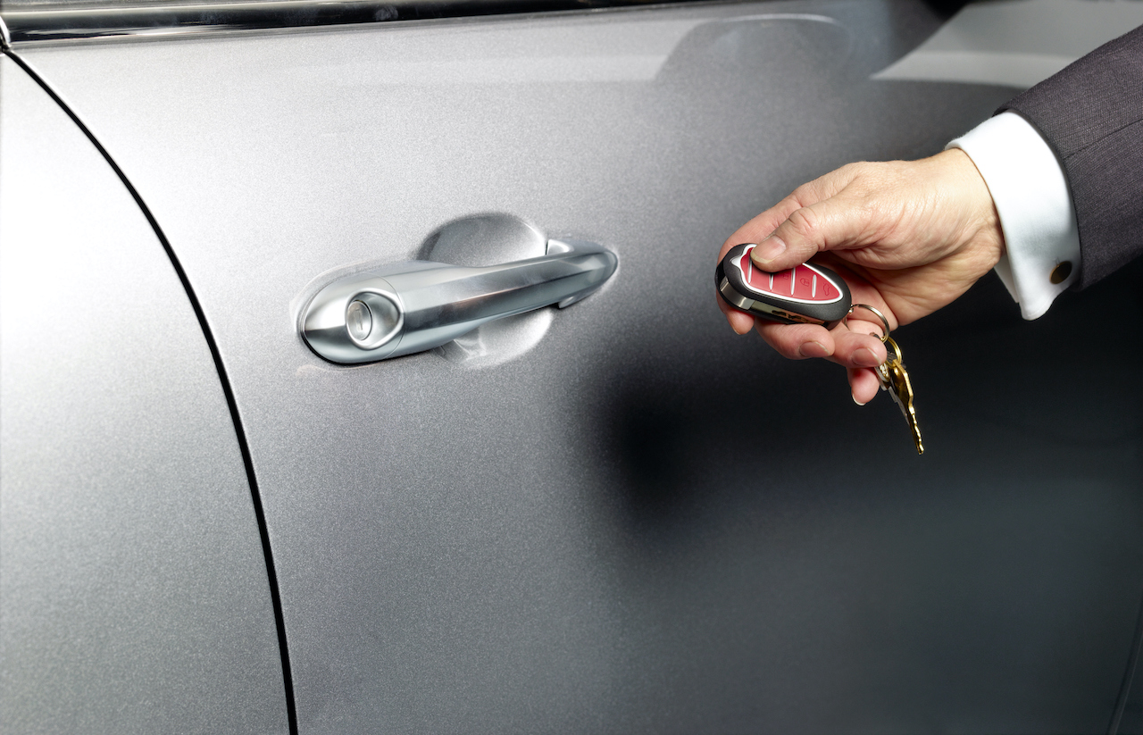 How to Upgrade to Keyless Car Door Lock Systems